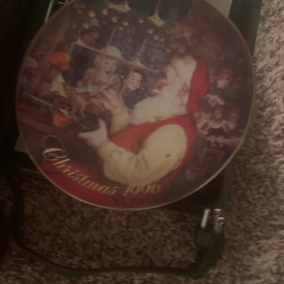 Vases - Picture 2 of 3